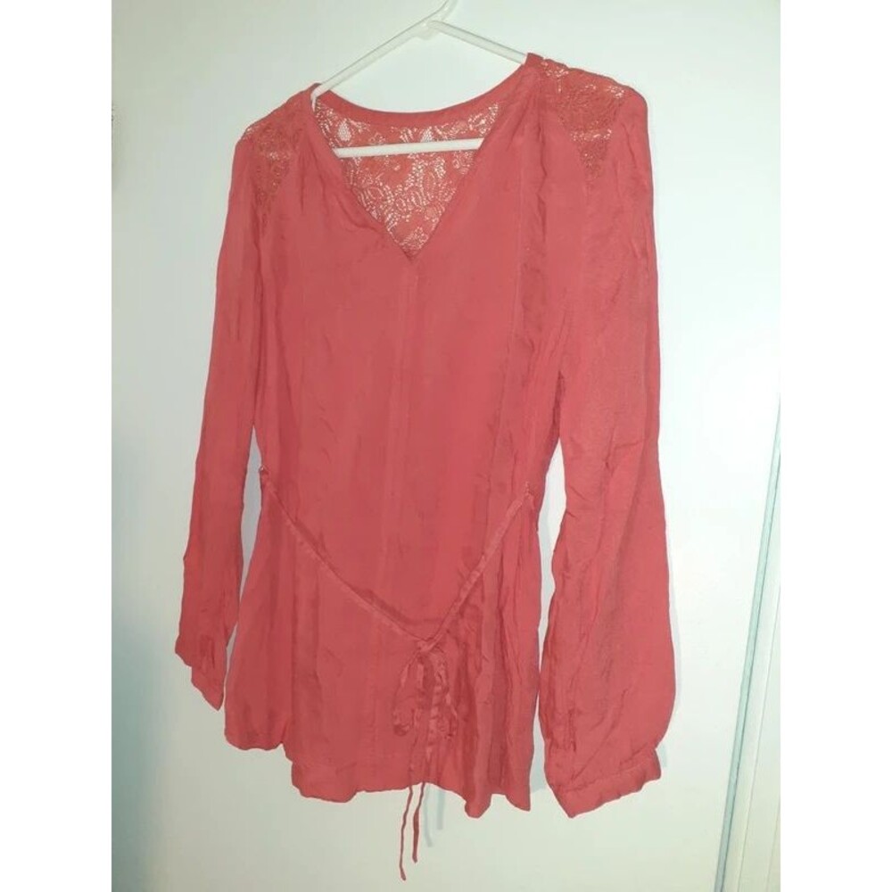 Motherhood maternity medium lace long sleeve top m shirt coral pink